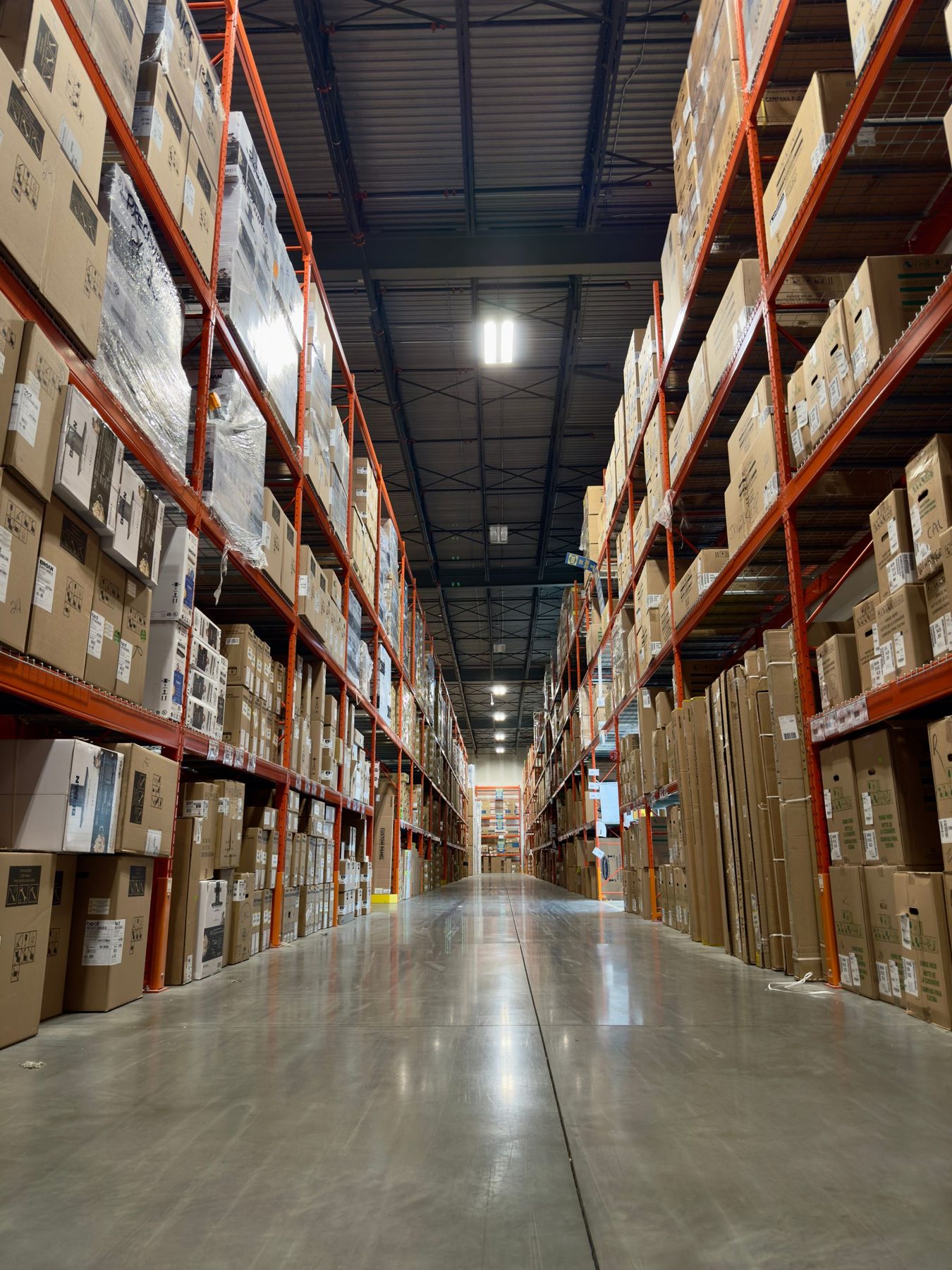 Warehouse racking aisle